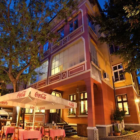 The Old School House Hostel *