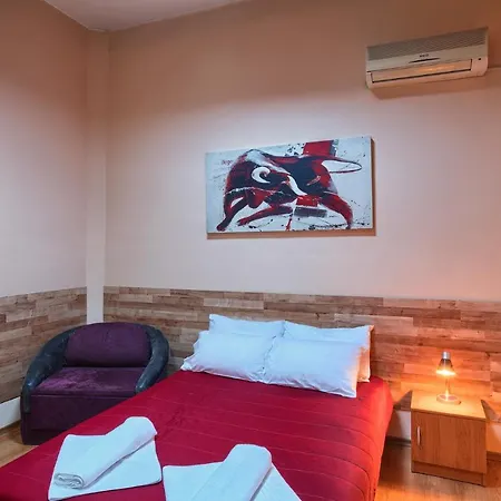 The Old School House Hostel *