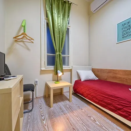 The Old School House Hostel *