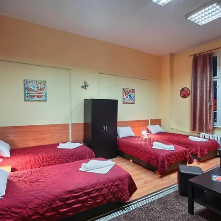 Hostel The Old School House *